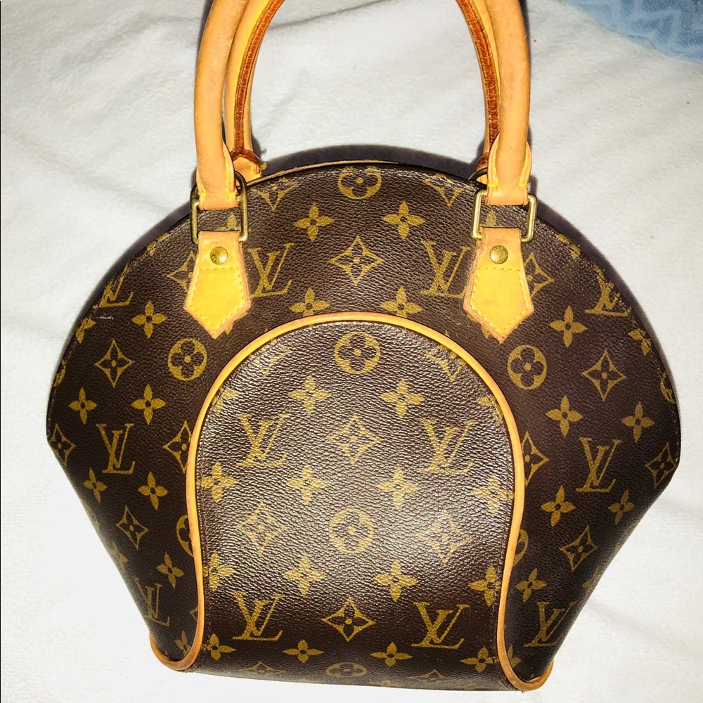 Authentic Louis Vuitton Ellipse PM